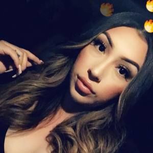 Meet your Posher, Daniela